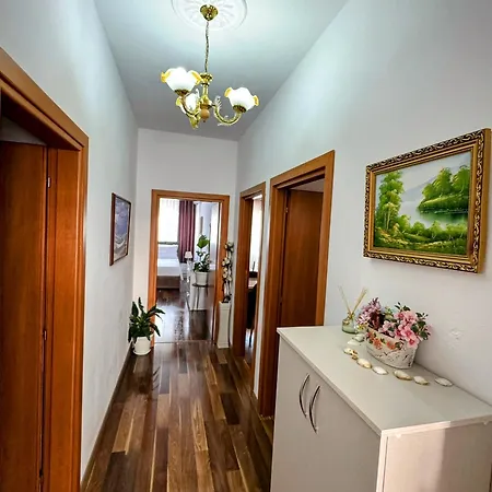 公寓 Laurent's Durrës