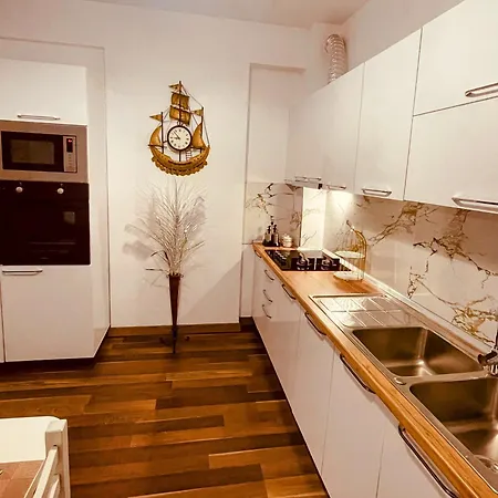 Laurent's Apartment Durrës